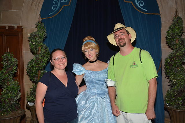 MK CRTLOBBYCHAR 20160928 7815832574