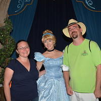 MK CRTLOBBYCHAR 20160928 7815832574